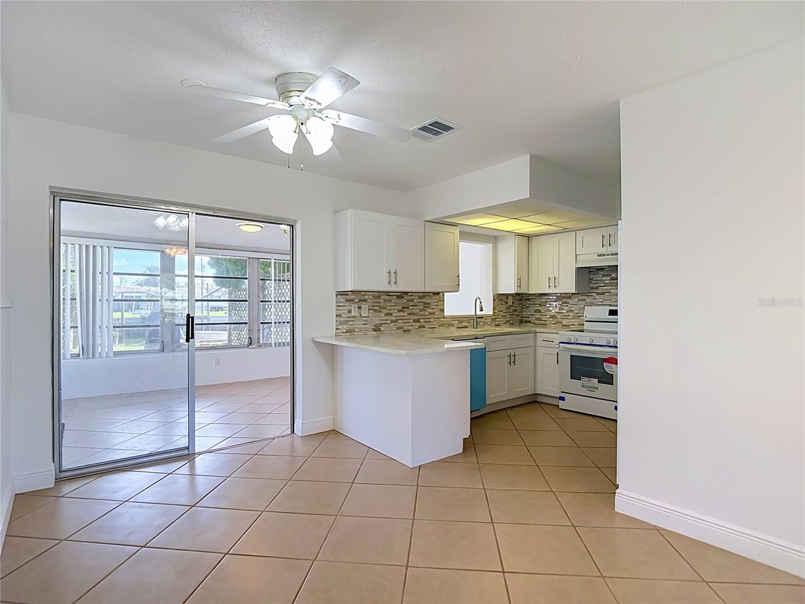 13538 LESLIE DR