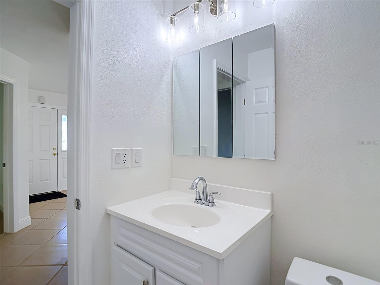 13538 LESLIE DR