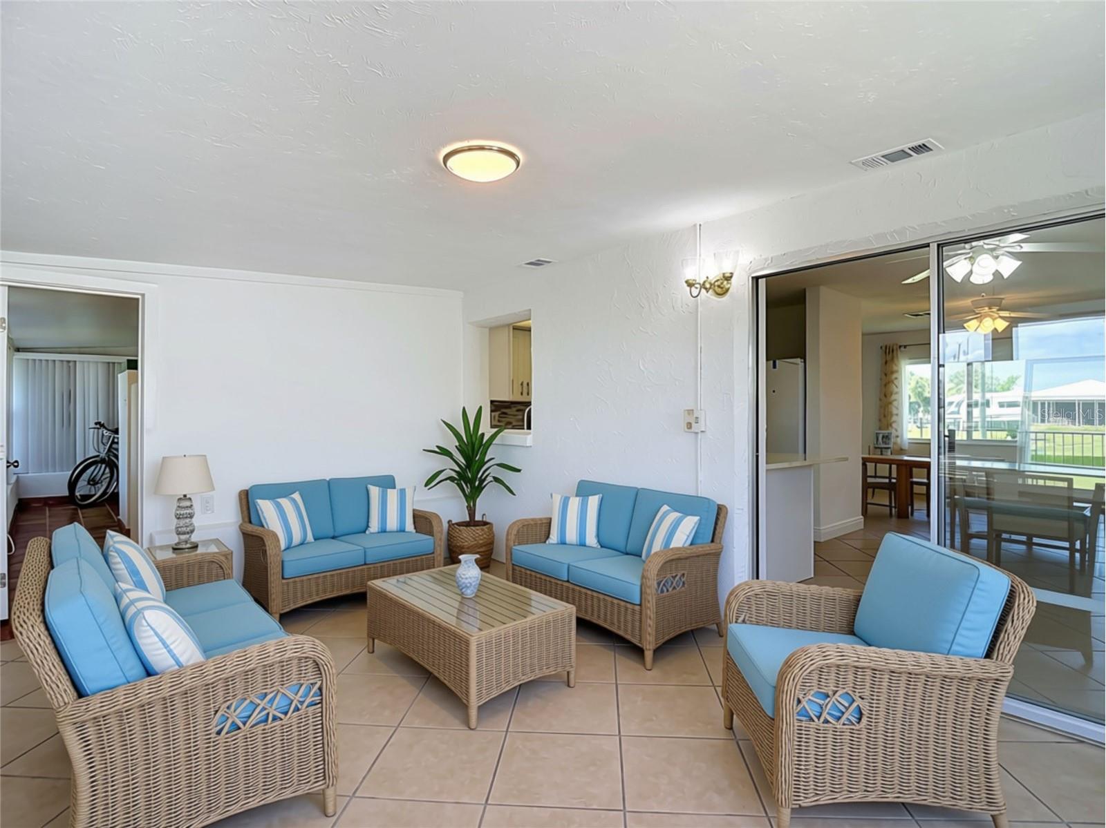 13538 LESLIE DR