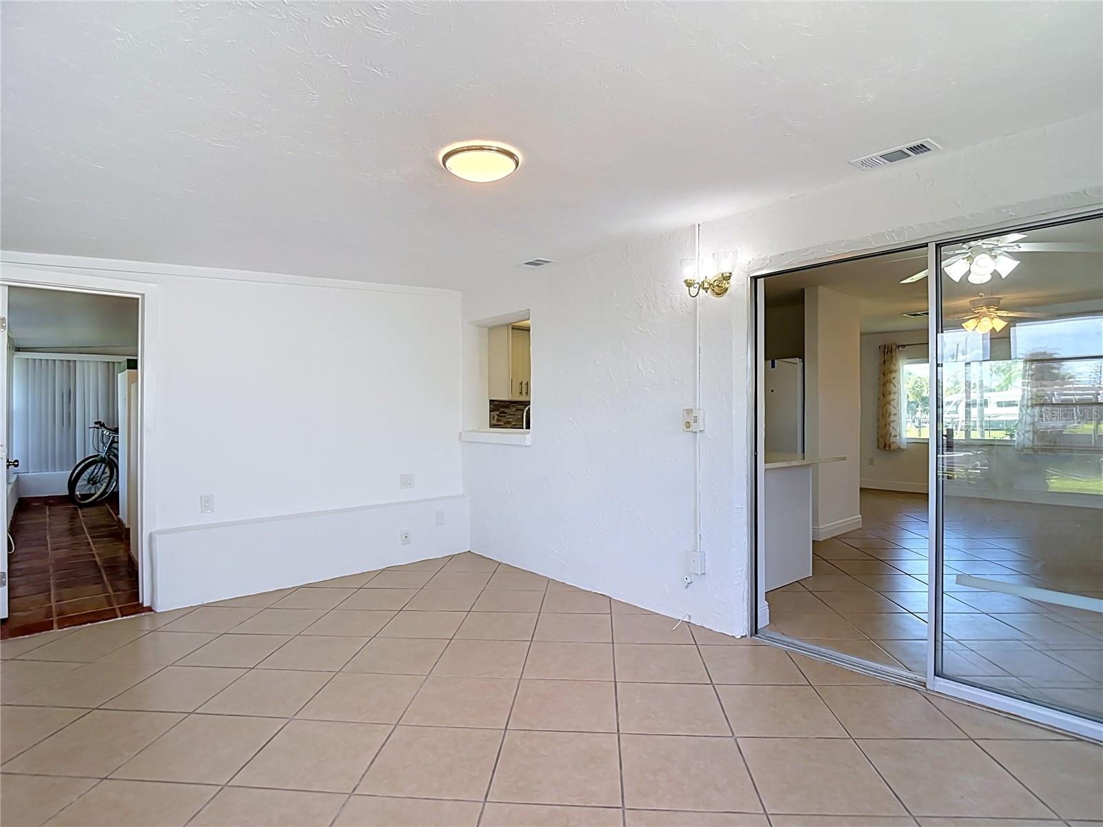 13538 LESLIE DR