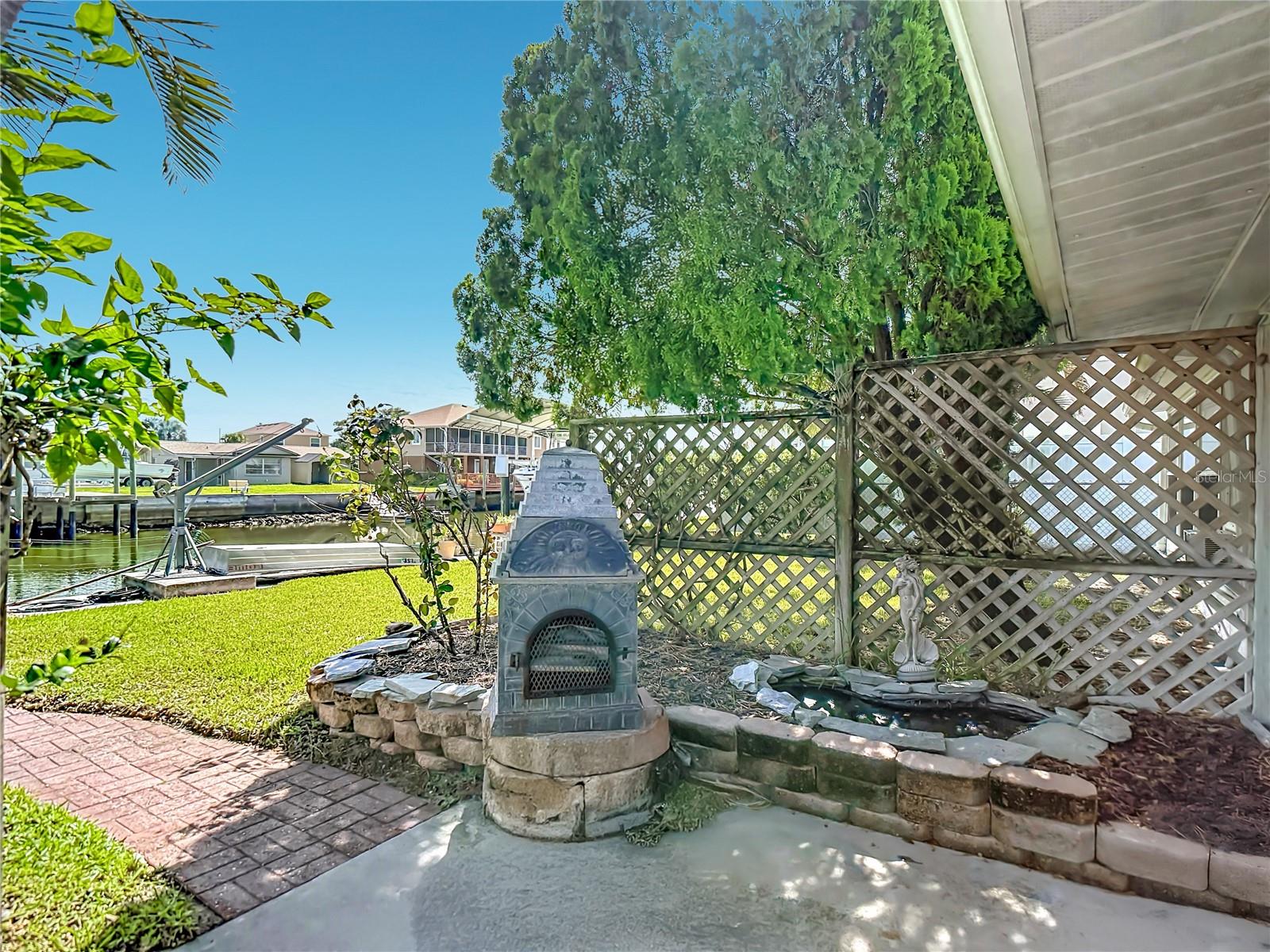 13538 LESLIE DR