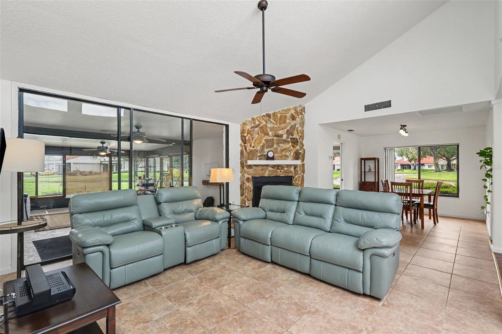 103 VALENCIA CT N