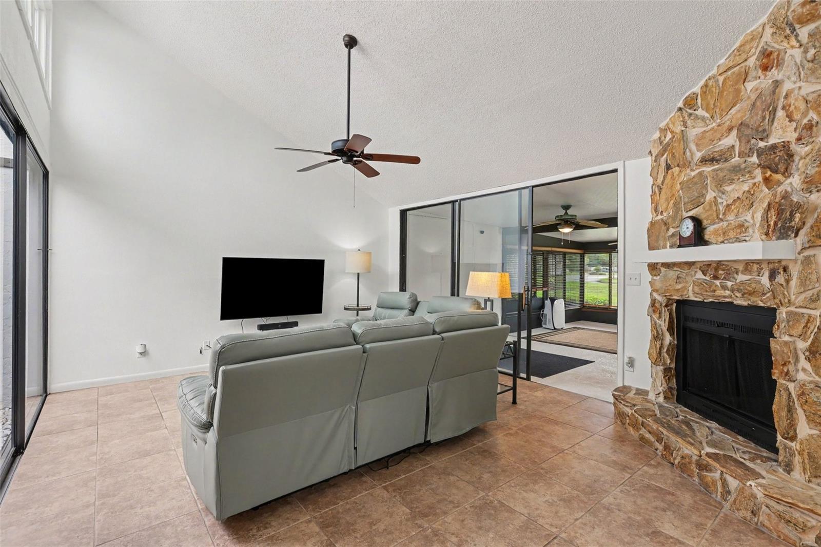 103 VALENCIA CT N