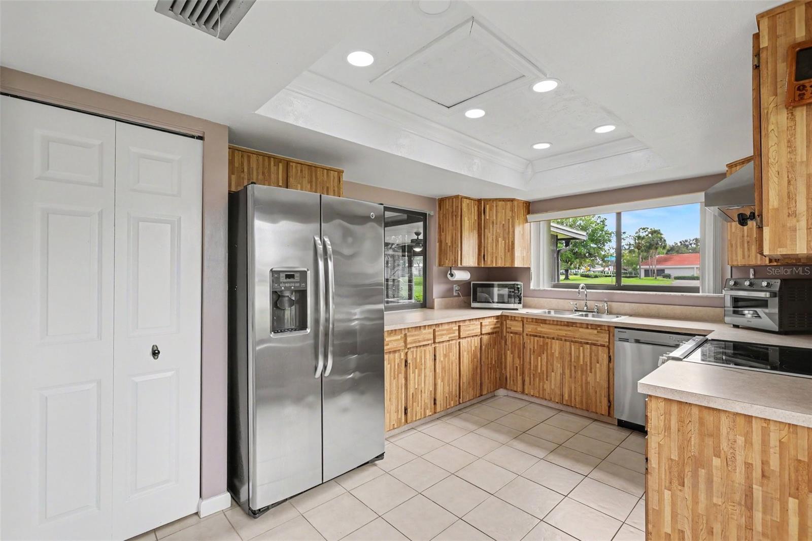 103 VALENCIA CT N