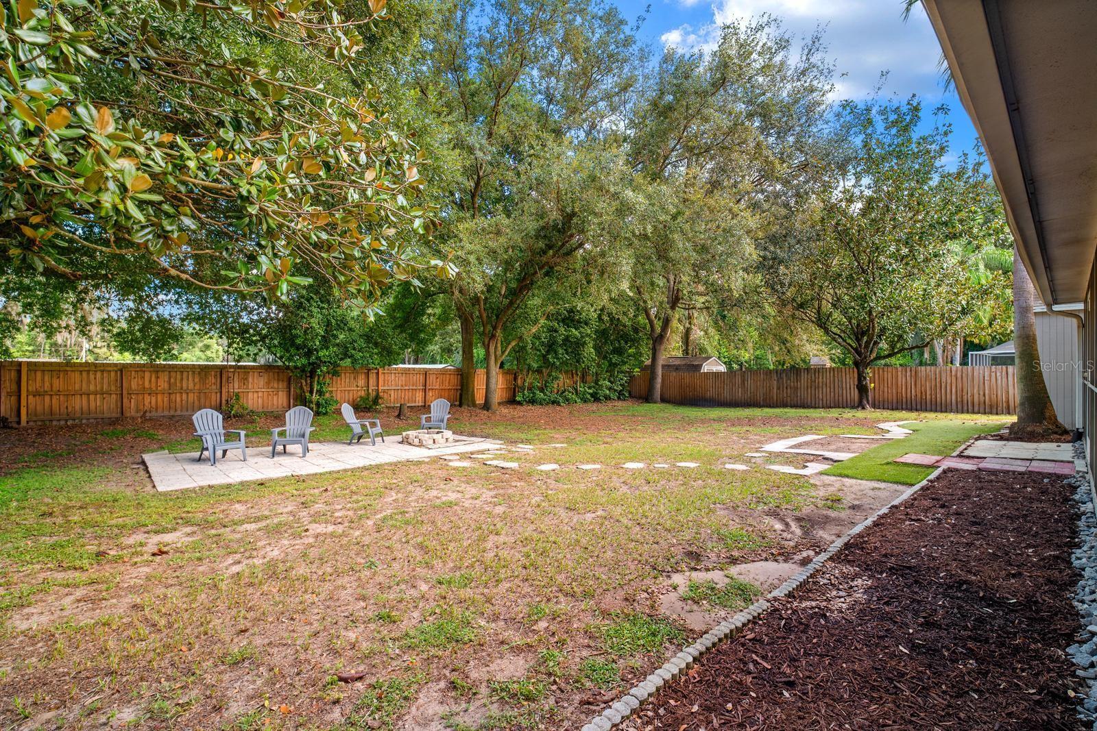 3912 APPLETREE DR