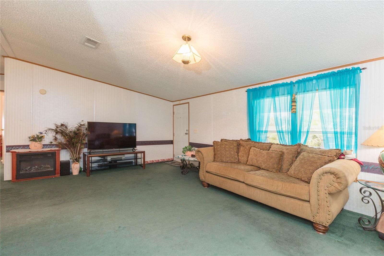 14716 BILLIE LN