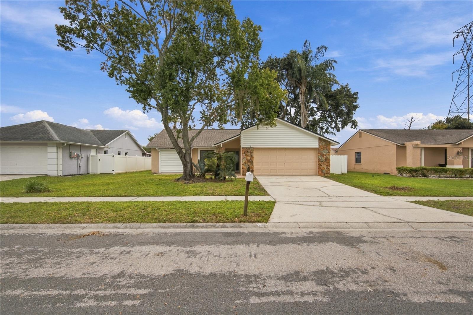 16115 PEBBLEBROOK DR