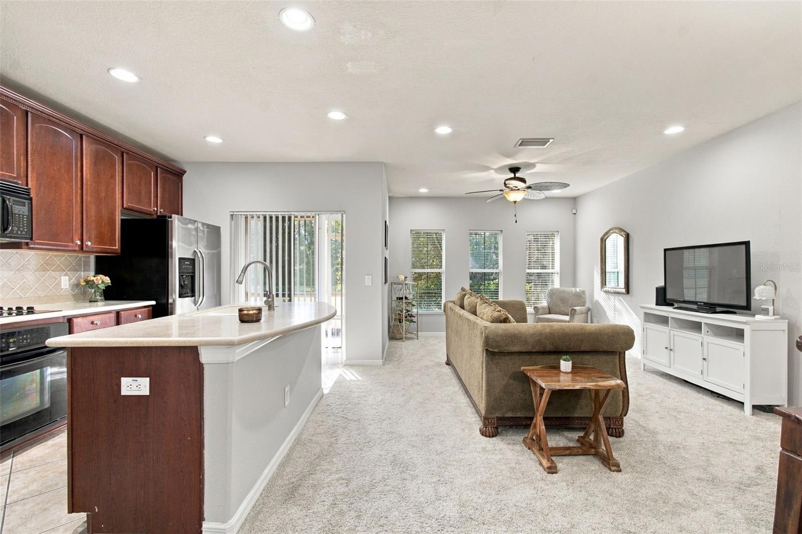 2951 BIRCHCREEK DR