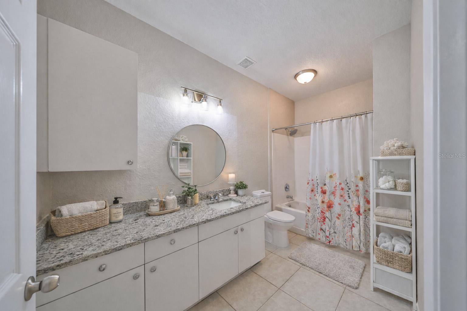 4323 BAYSIDE VILLAGE DR #219