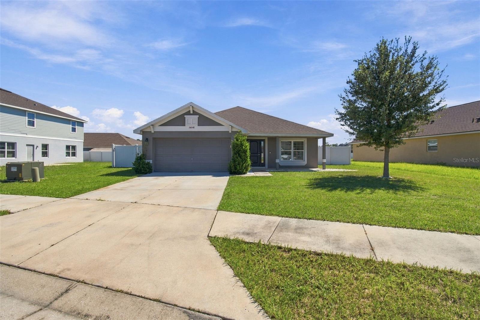 16048 SAWGRASS BREEZE AVE