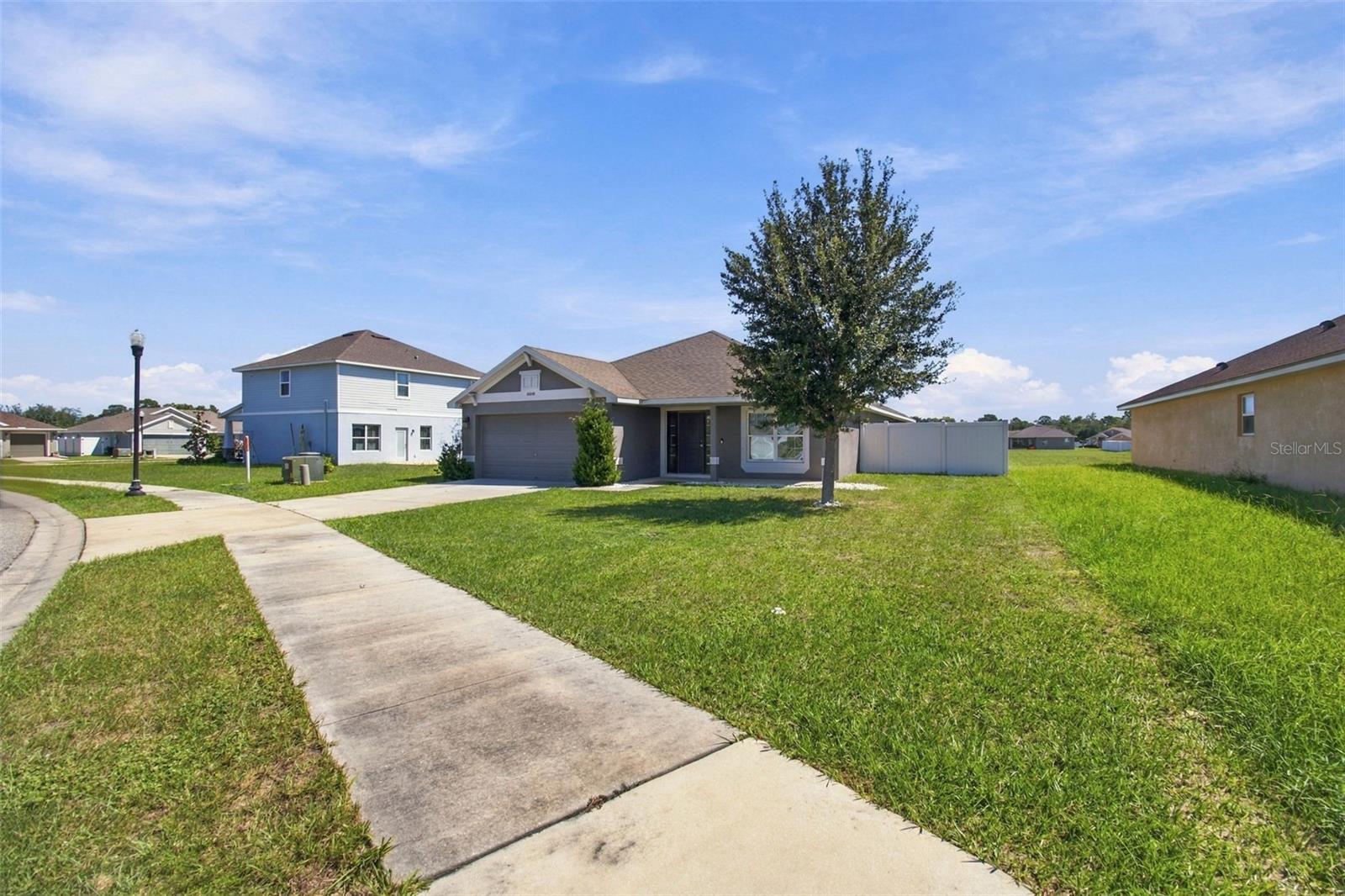 16048 SAWGRASS BREEZE AVE