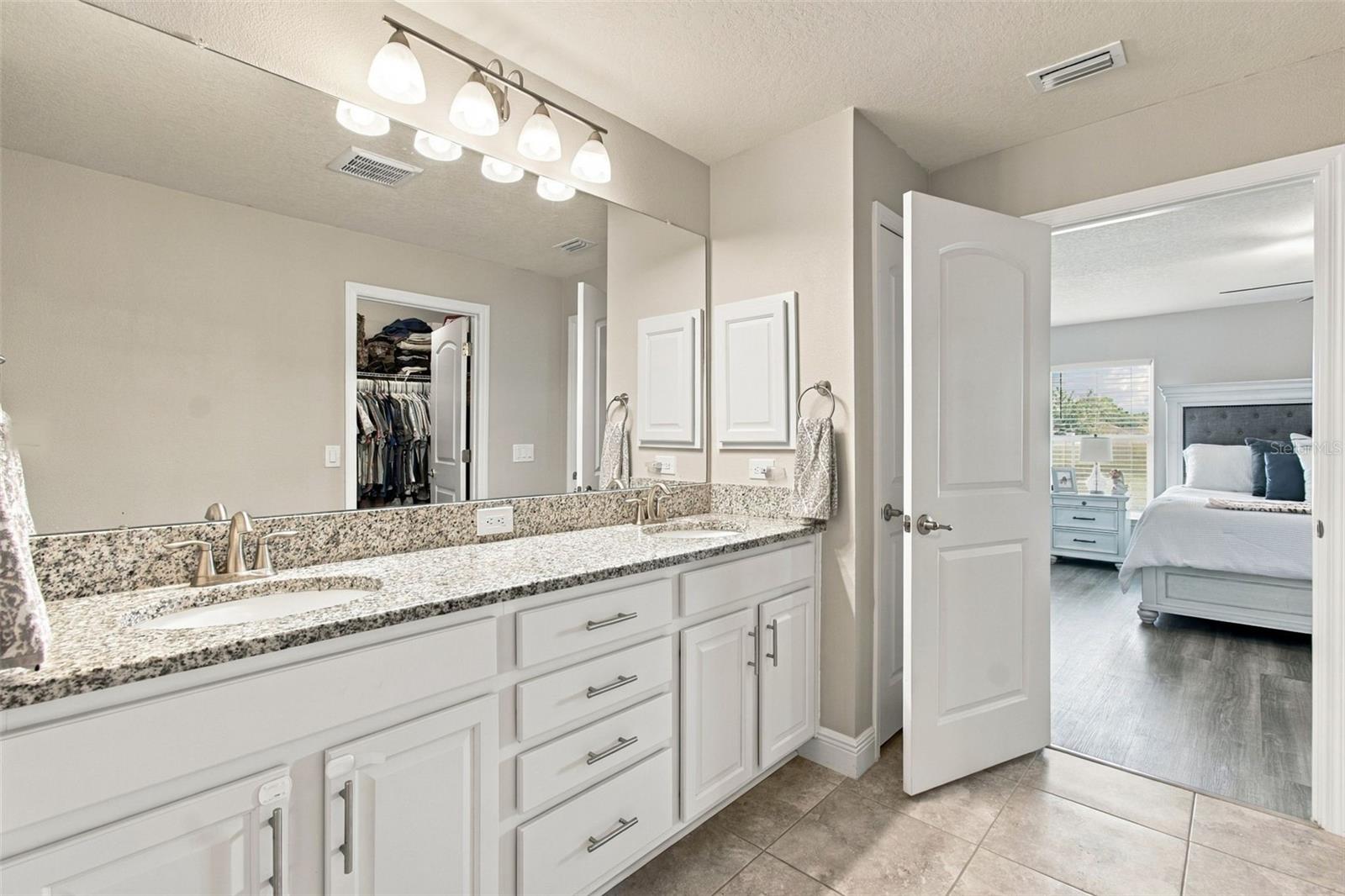 16048 SAWGRASS BREEZE AVE