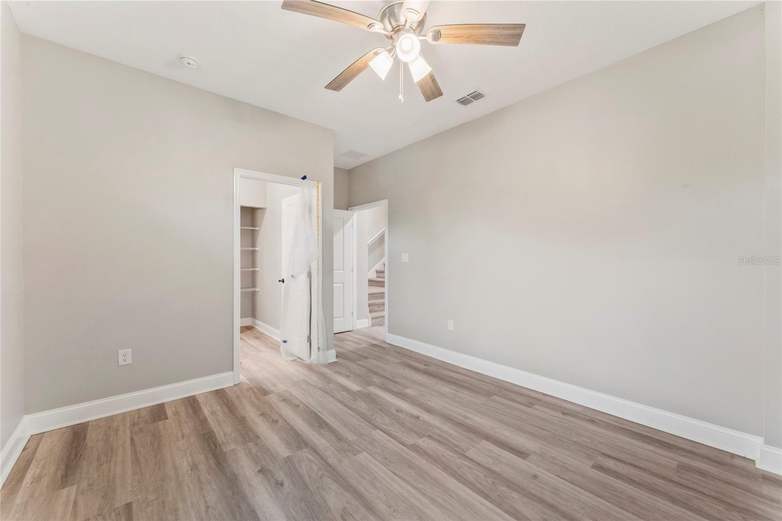 809 W LINEBAUGH AVE #5B