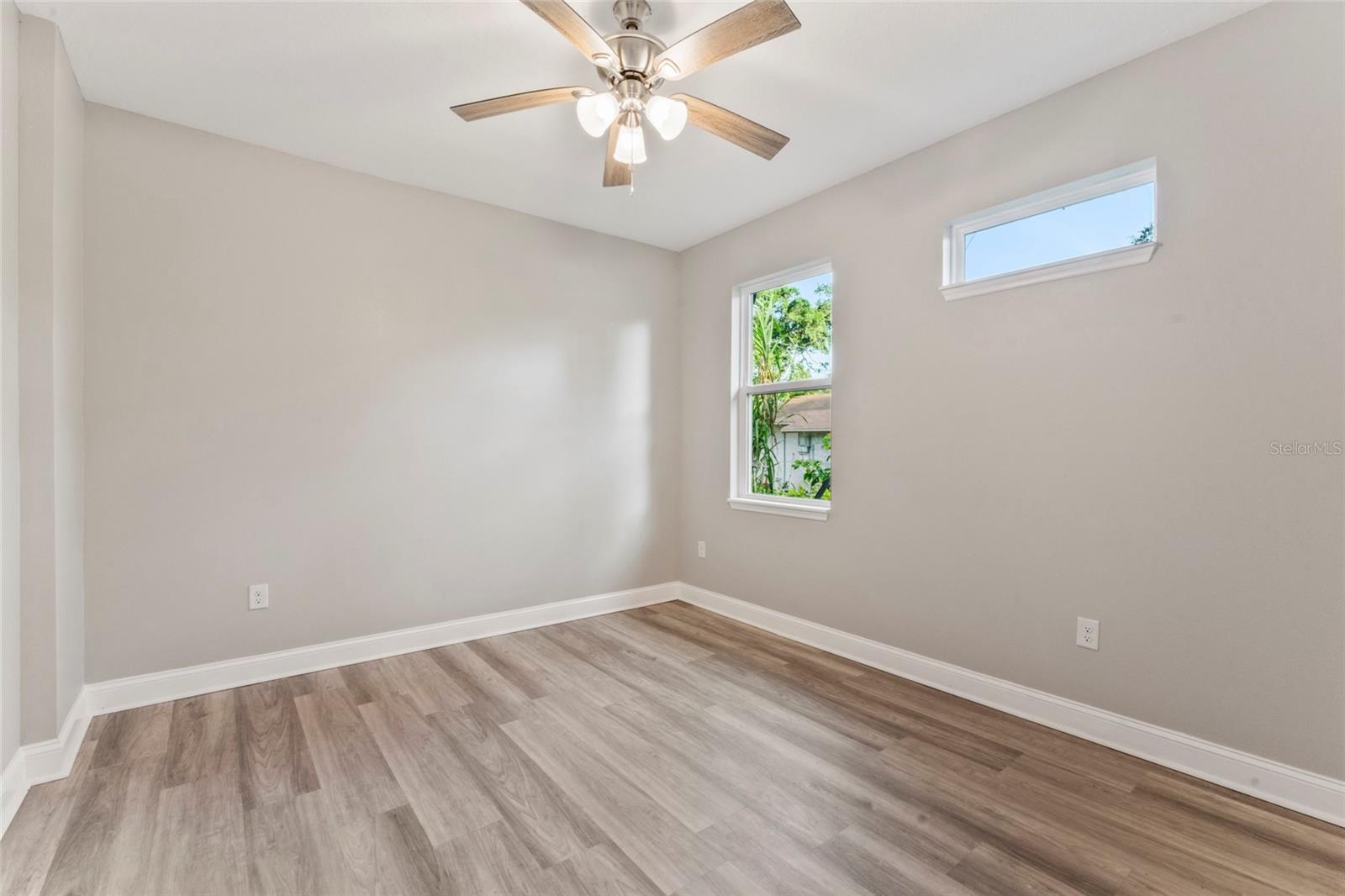 809 W LINEBAUGH AVE #5B