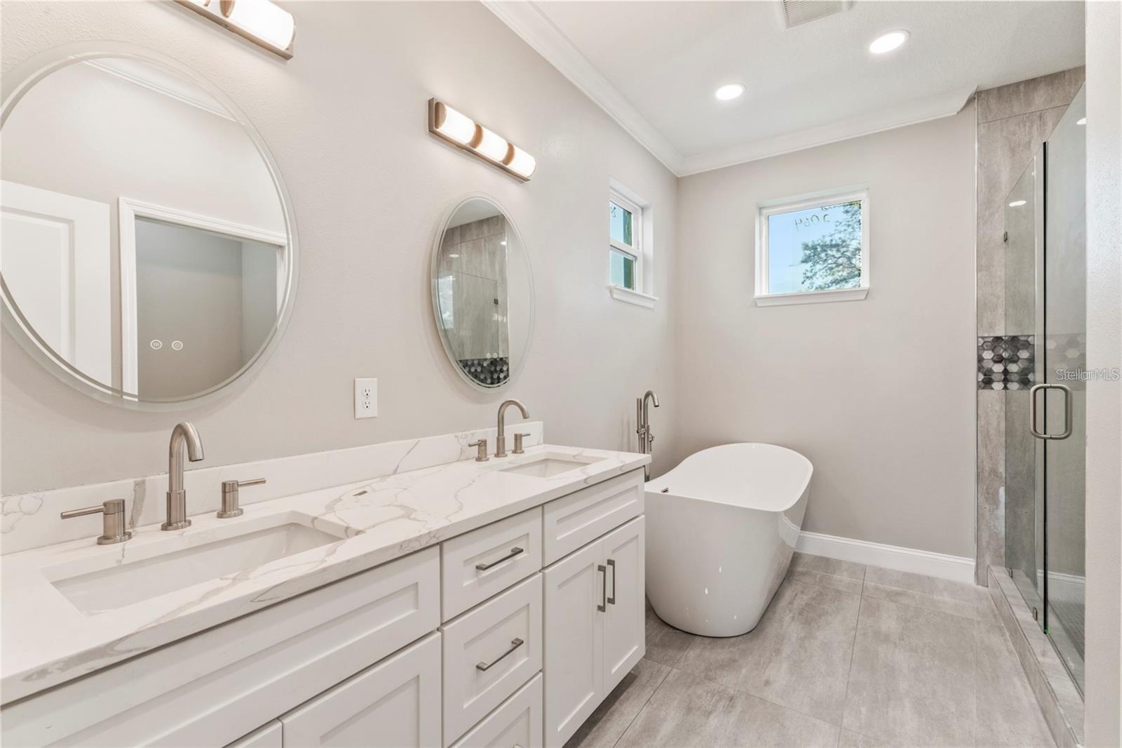 809 W LINEBAUGH AVE #5B