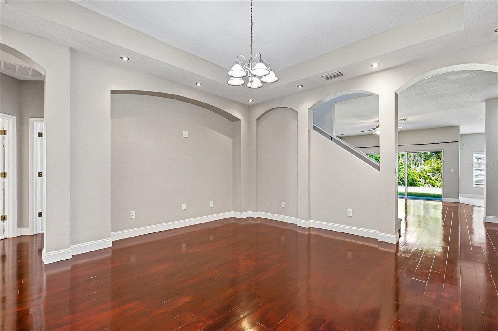 11123 OYSTER BAY CIR
