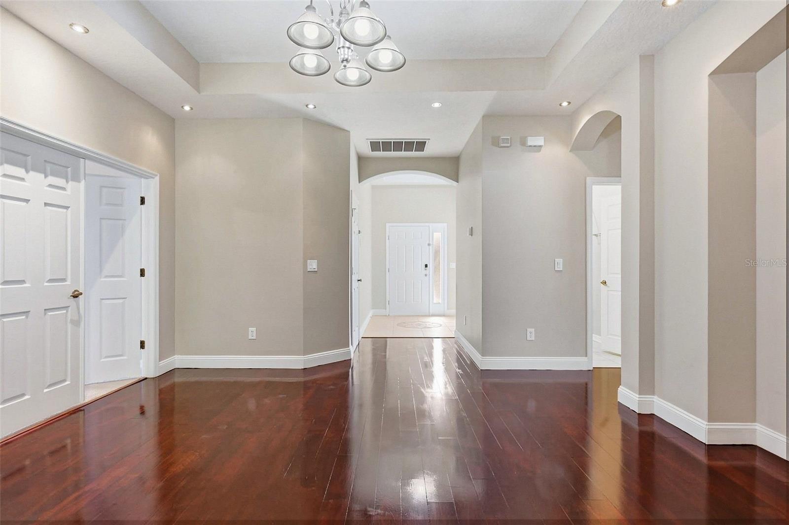 11123 OYSTER BAY CIR