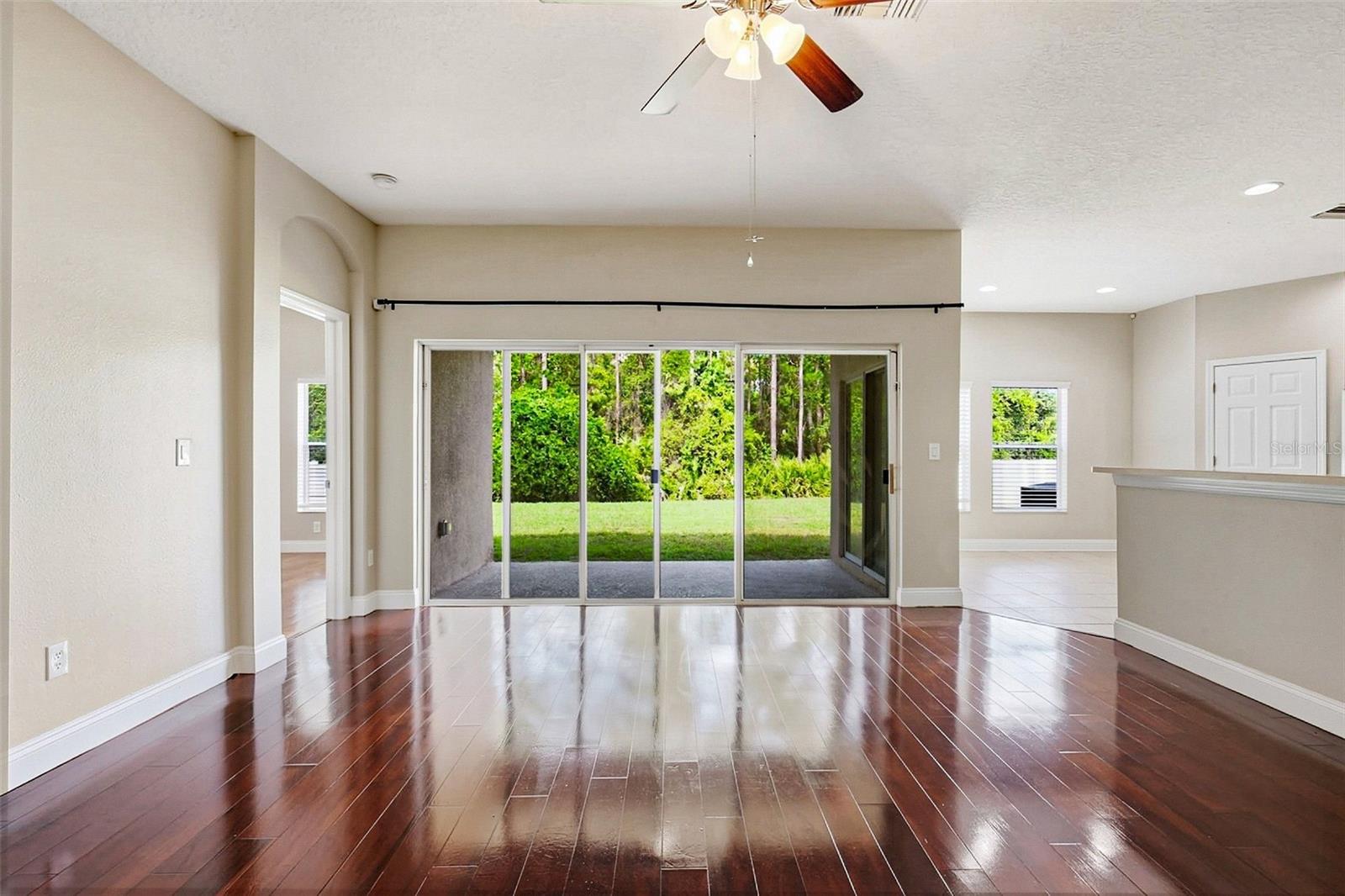 11123 OYSTER BAY CIR