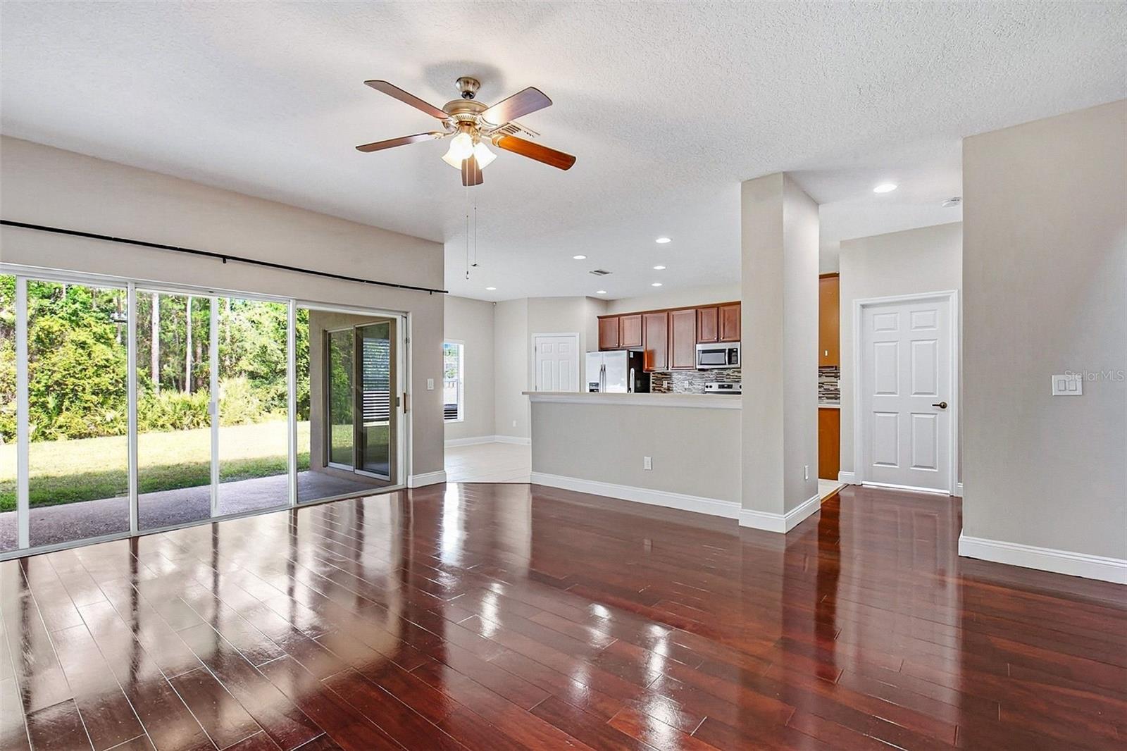 11123 OYSTER BAY CIR
