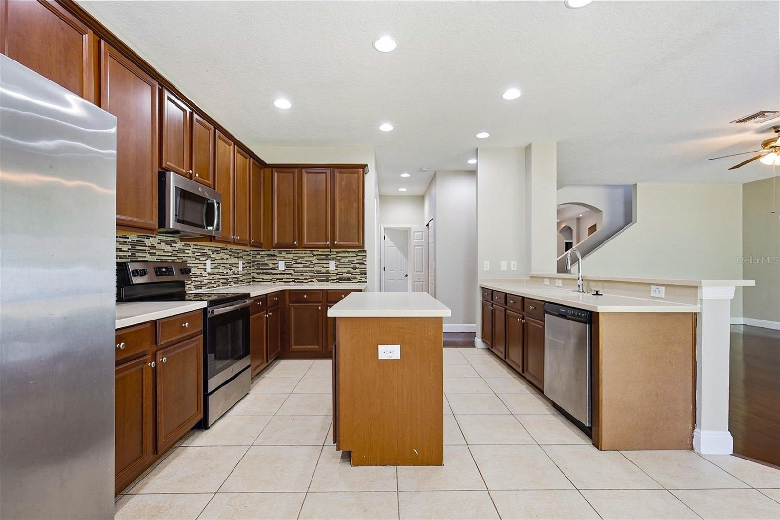 11123 OYSTER BAY CIR