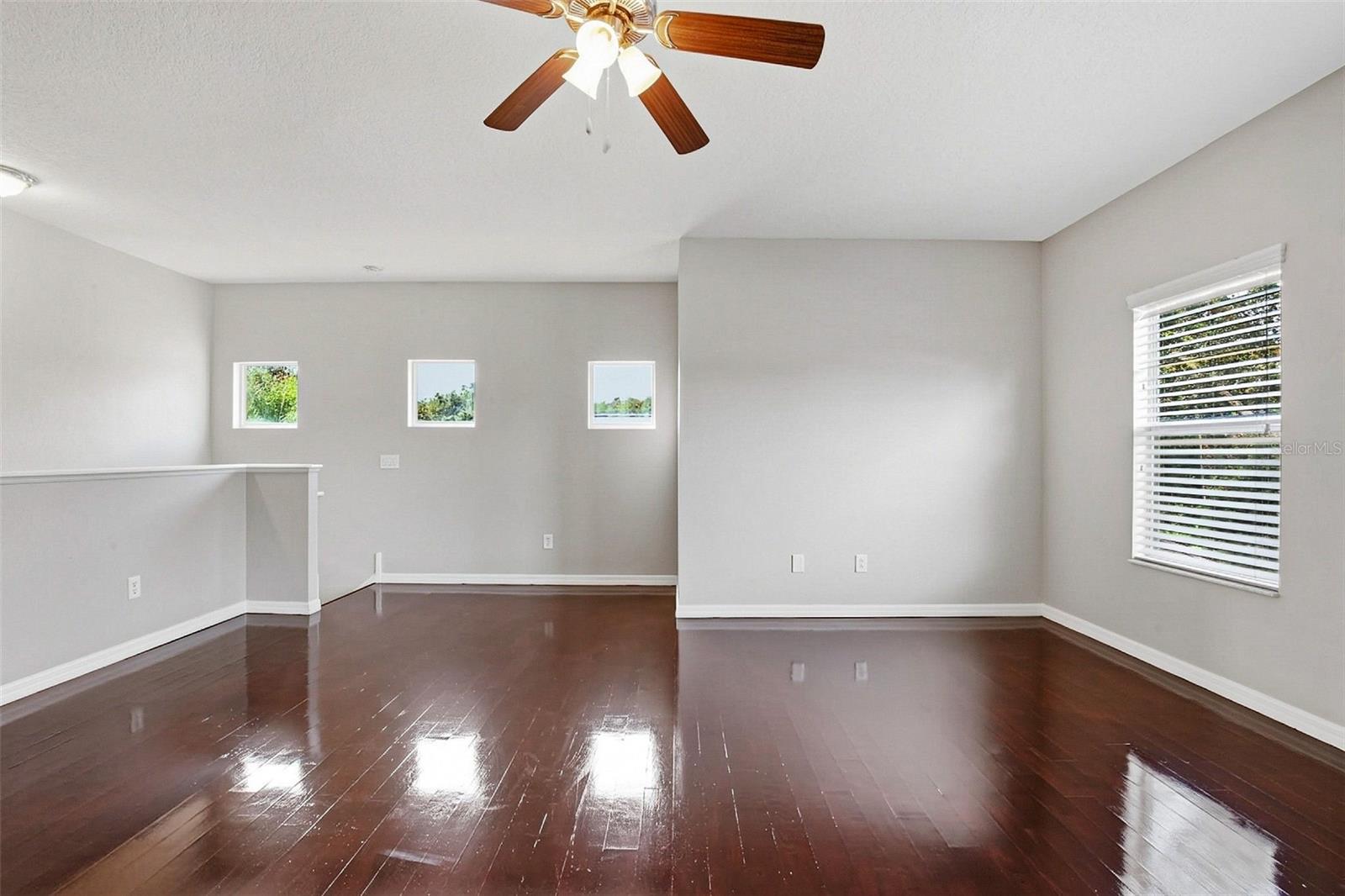 11123 OYSTER BAY CIR