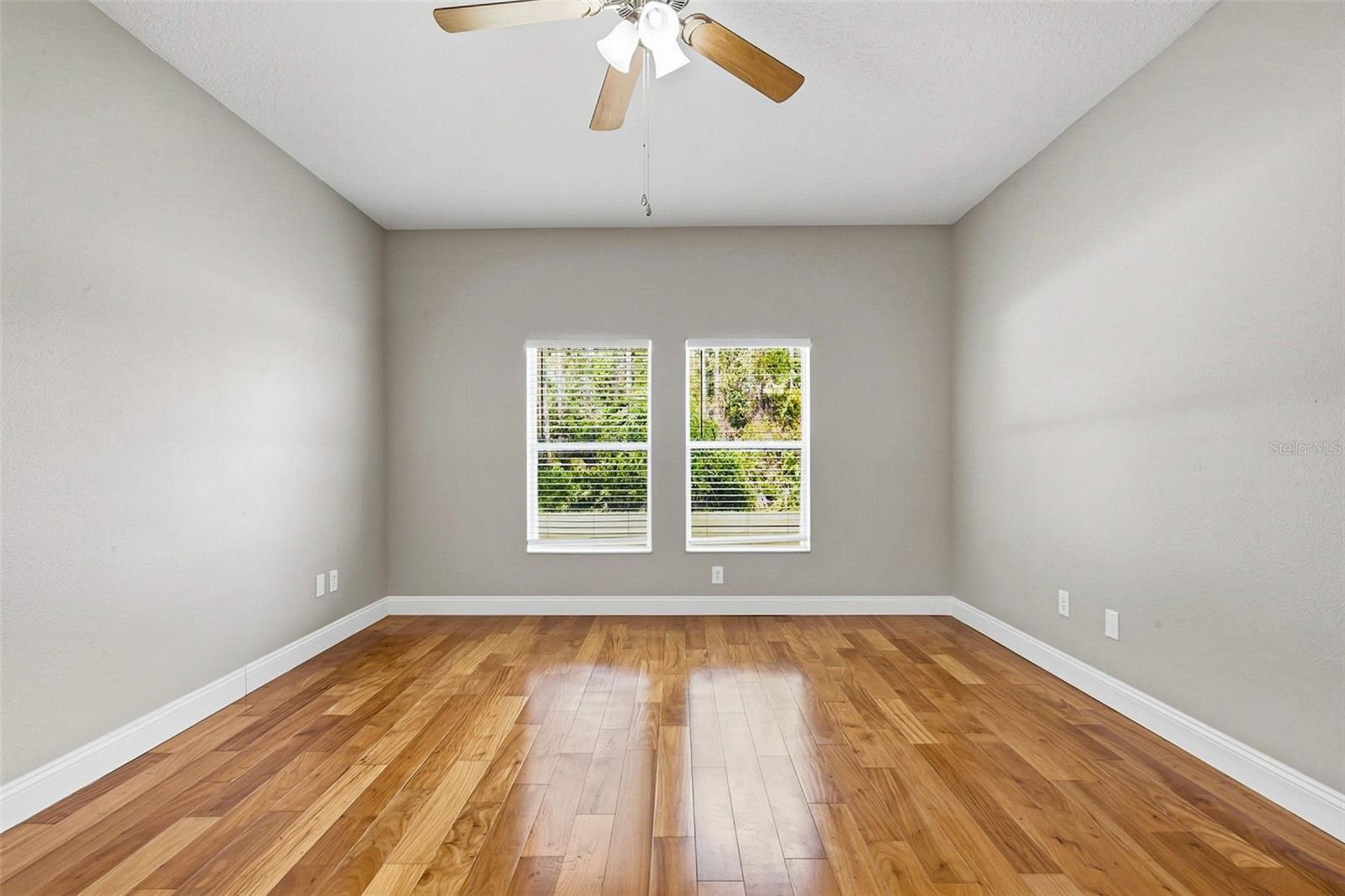 11123 OYSTER BAY CIR