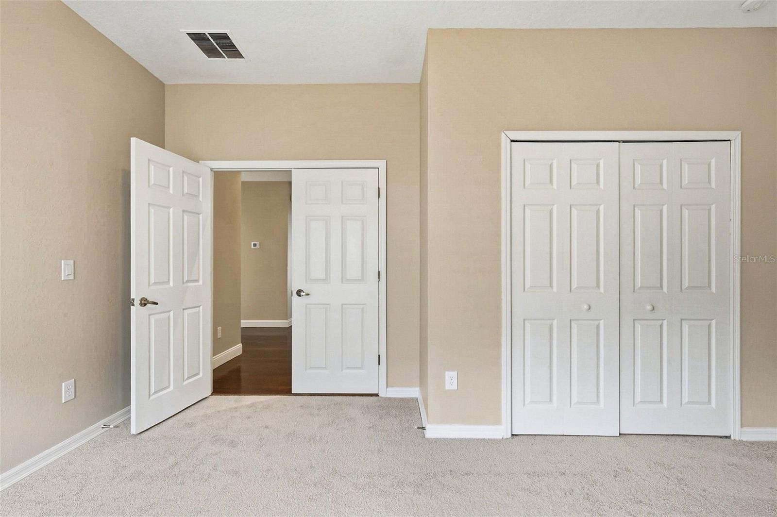 11123 OYSTER BAY CIR