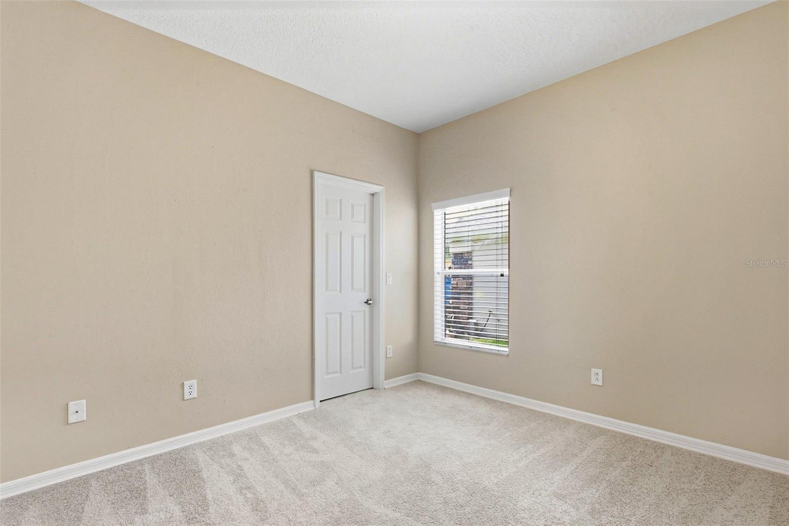11123 OYSTER BAY CIR