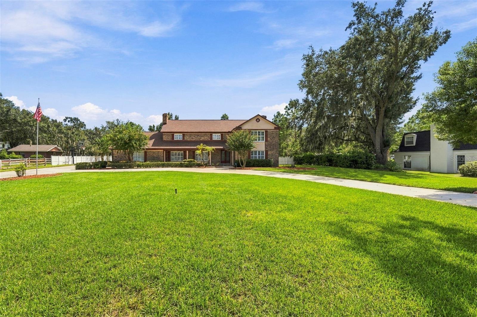 115 HICKORY CREEK DR