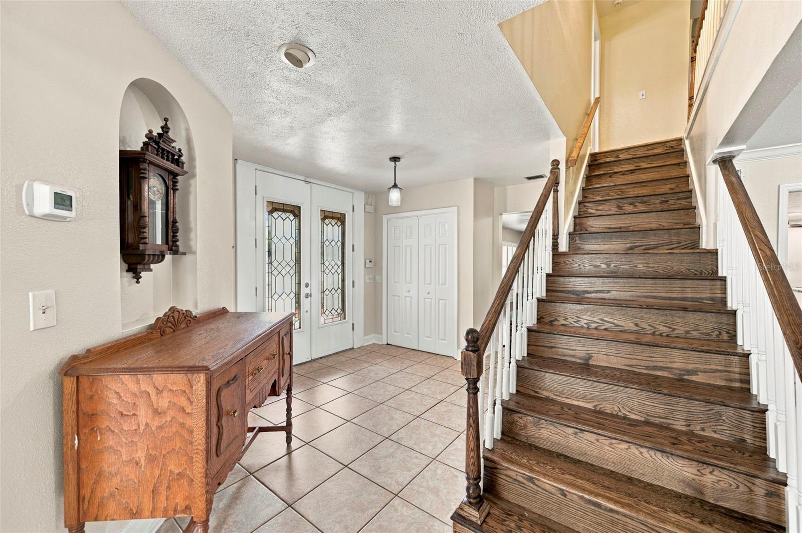 115 HICKORY CREEK DR