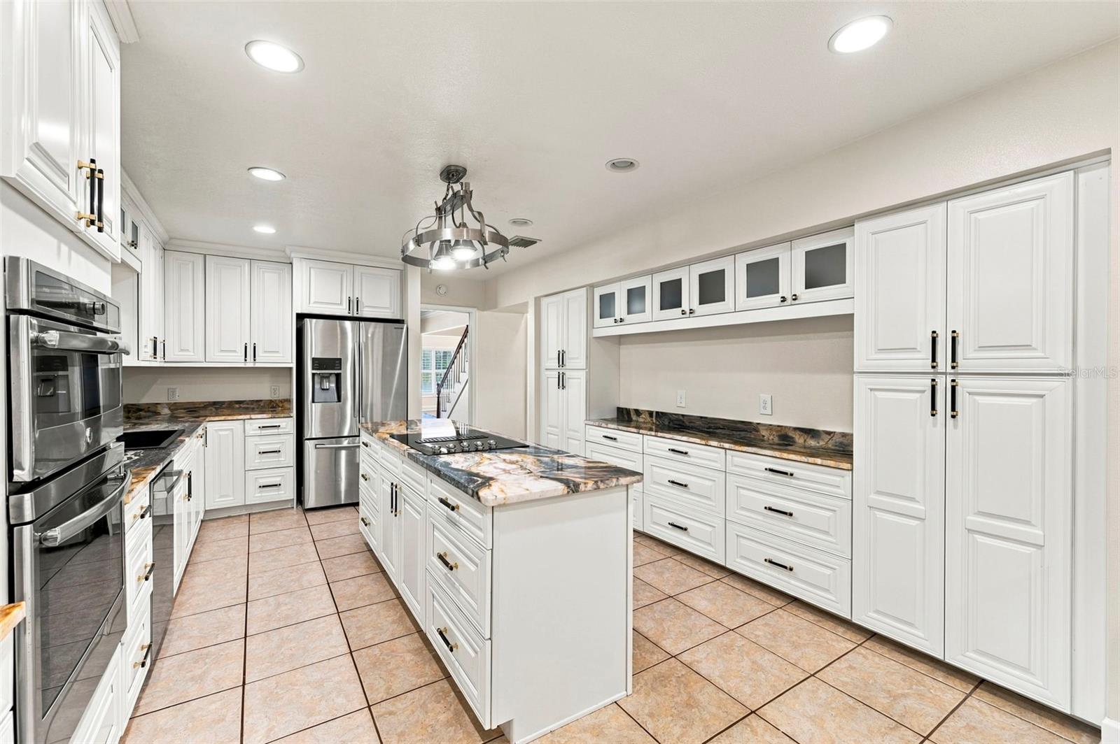 115 HICKORY CREEK DR