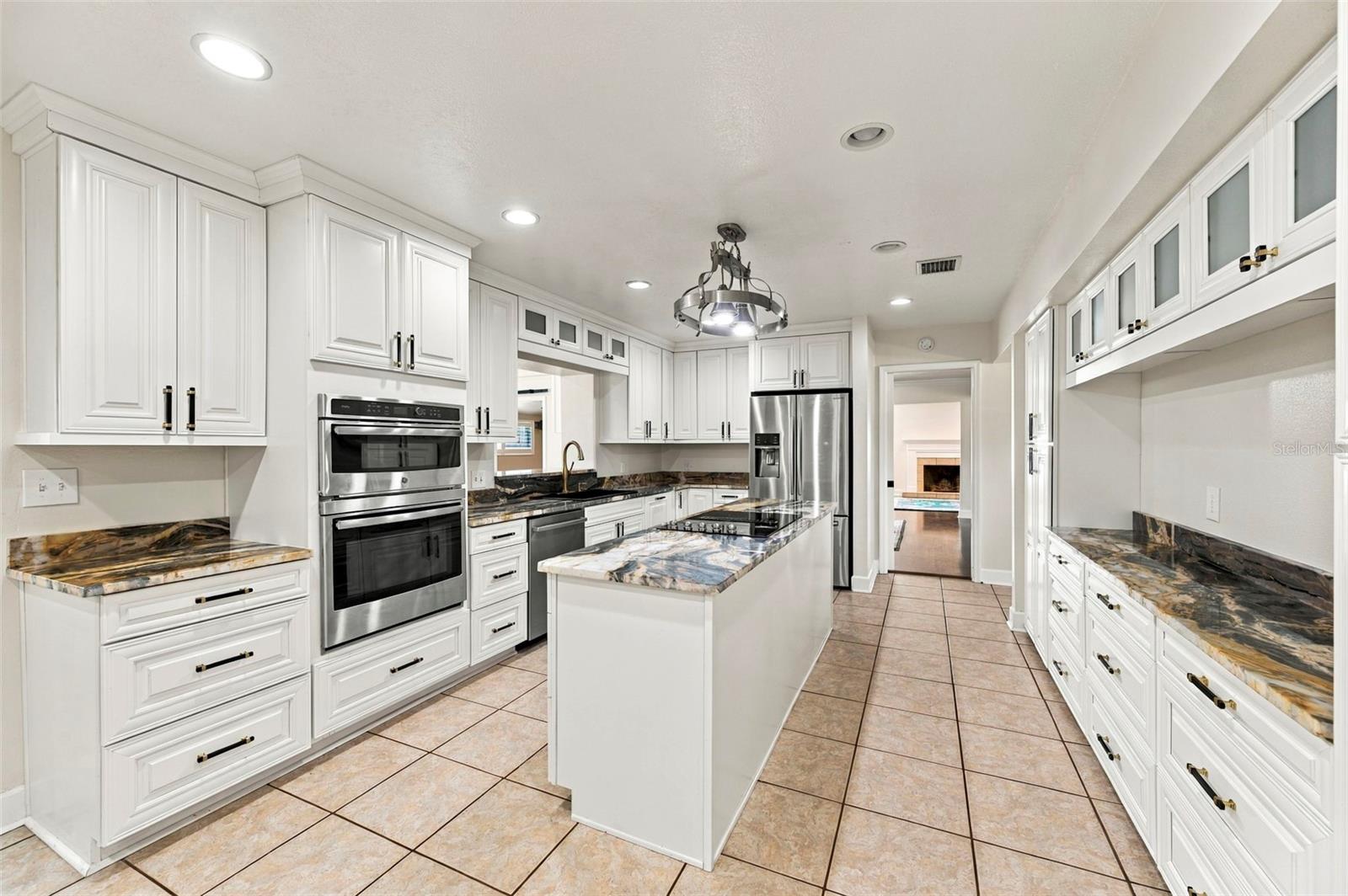 115 HICKORY CREEK DR