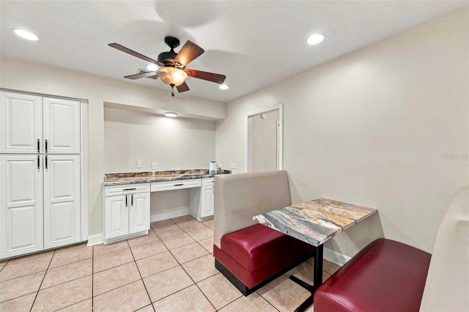 115 HICKORY CREEK DR