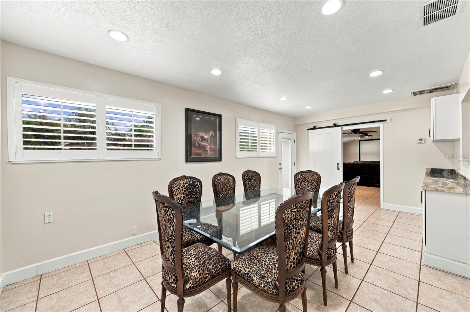 115 HICKORY CREEK DR
