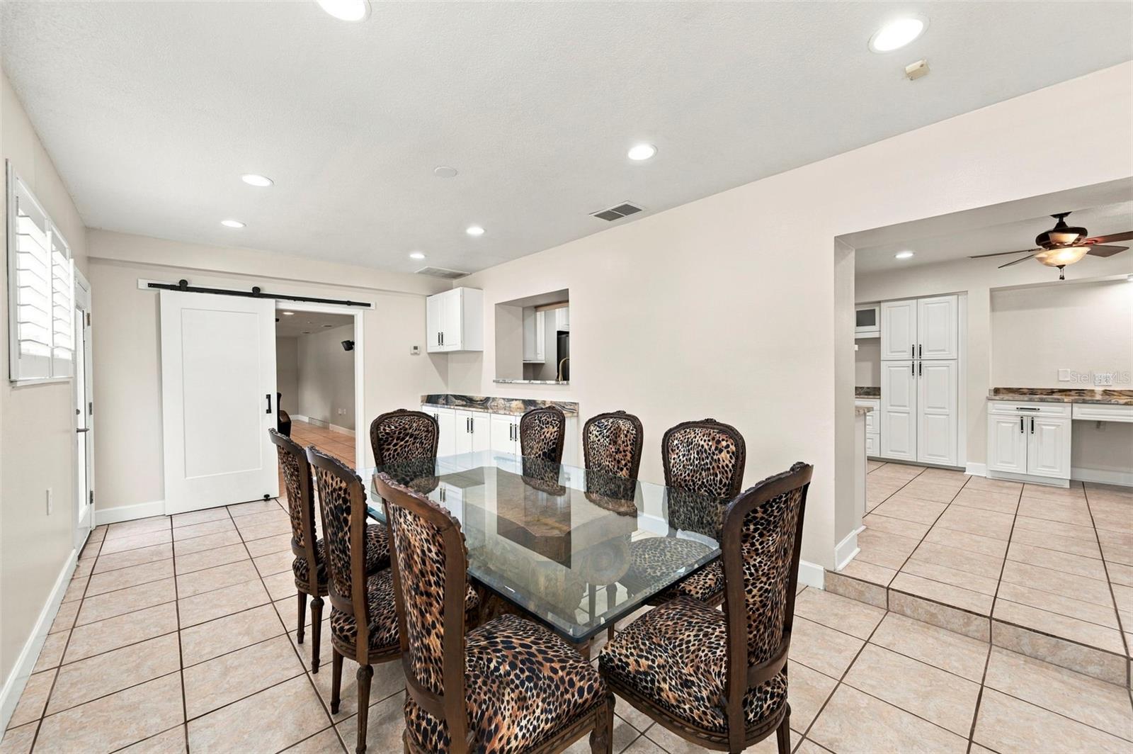 115 HICKORY CREEK DR