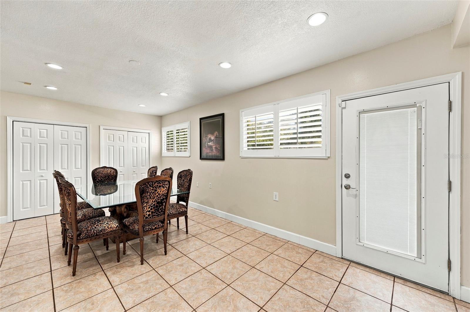 115 HICKORY CREEK DR