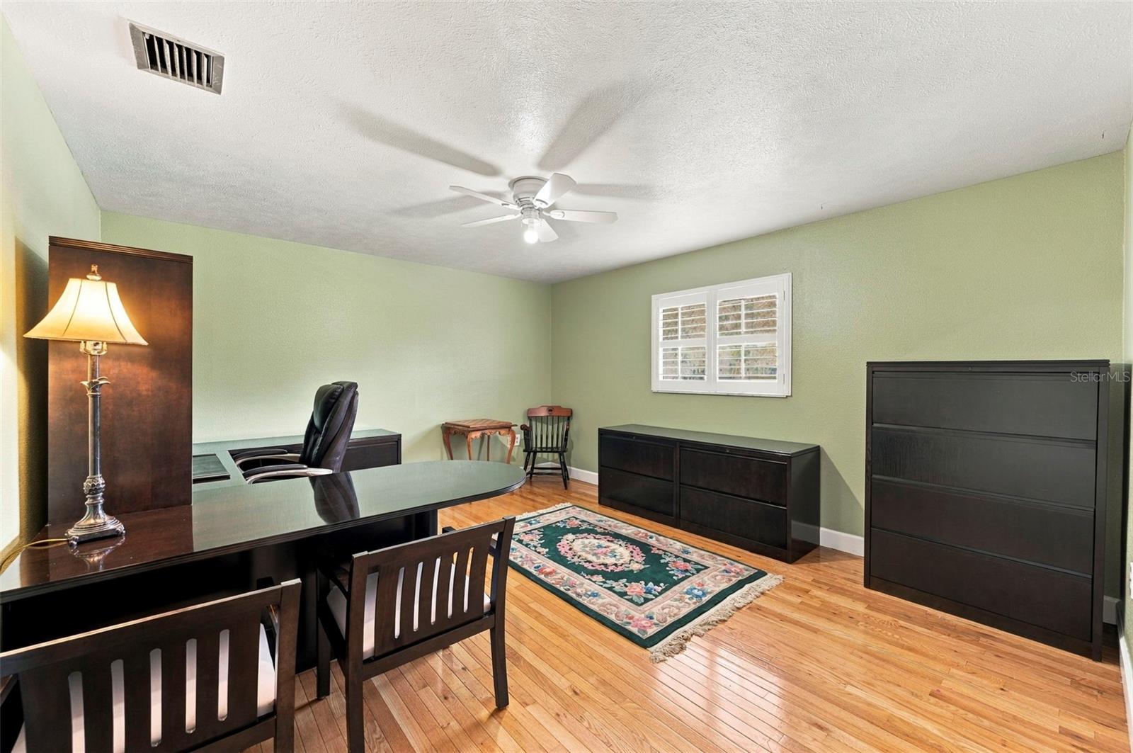 115 HICKORY CREEK DR