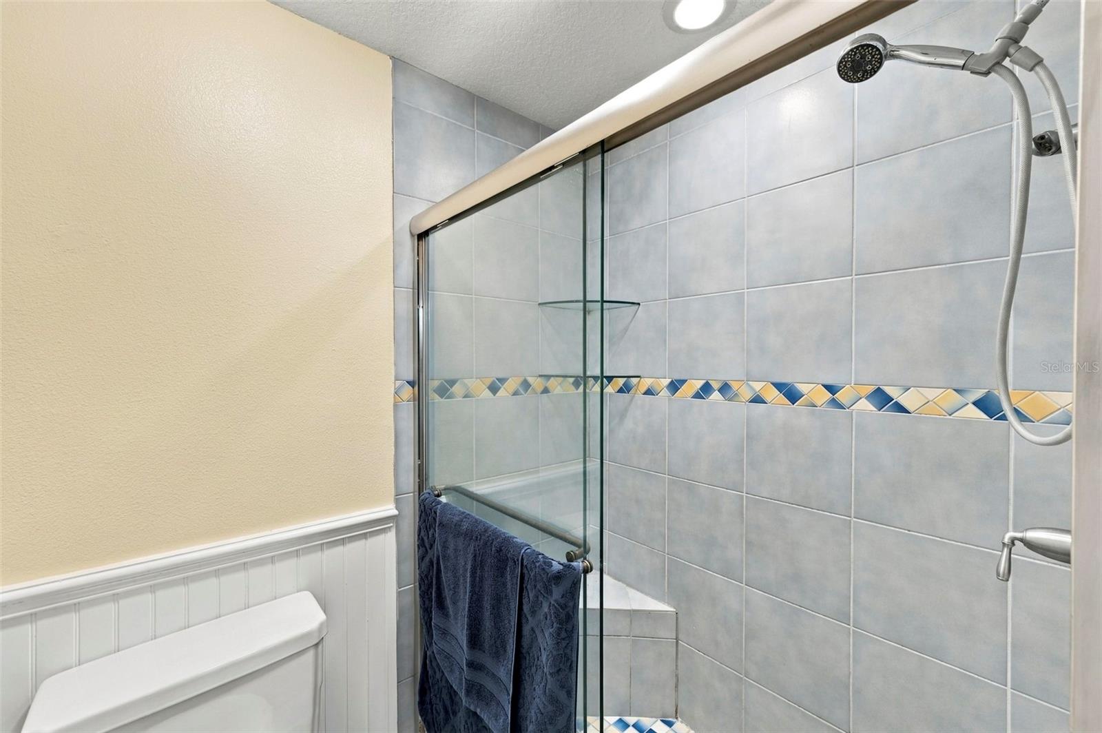 115 HICKORY CREEK DR