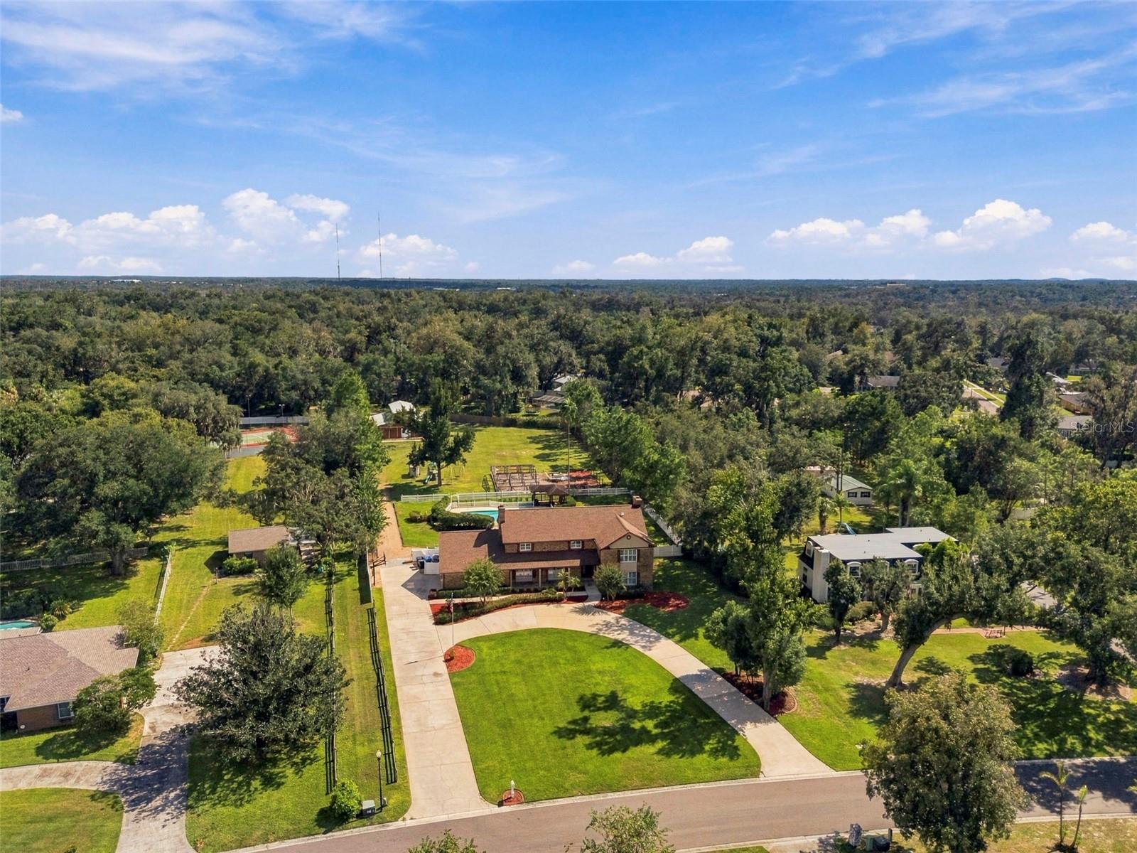 115 HICKORY CREEK DR
