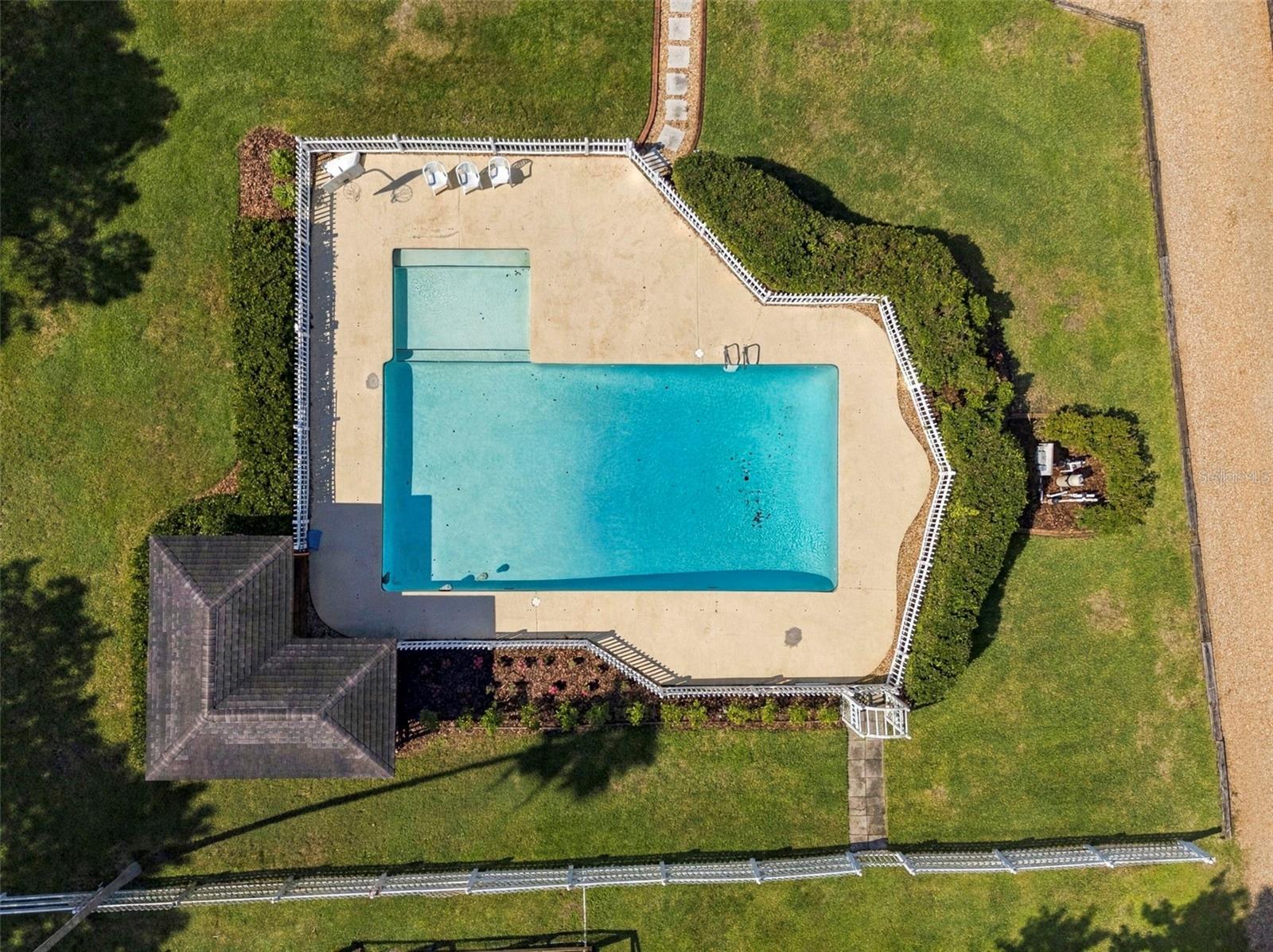 115 HICKORY CREEK DR