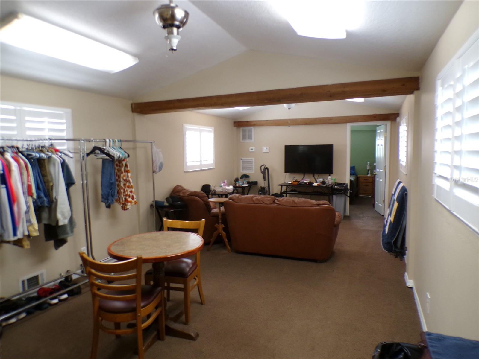 115 HICKORY CREEK DR