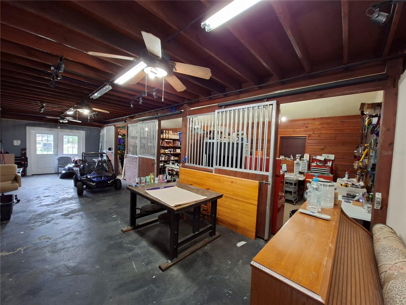 115 HICKORY CREEK DR