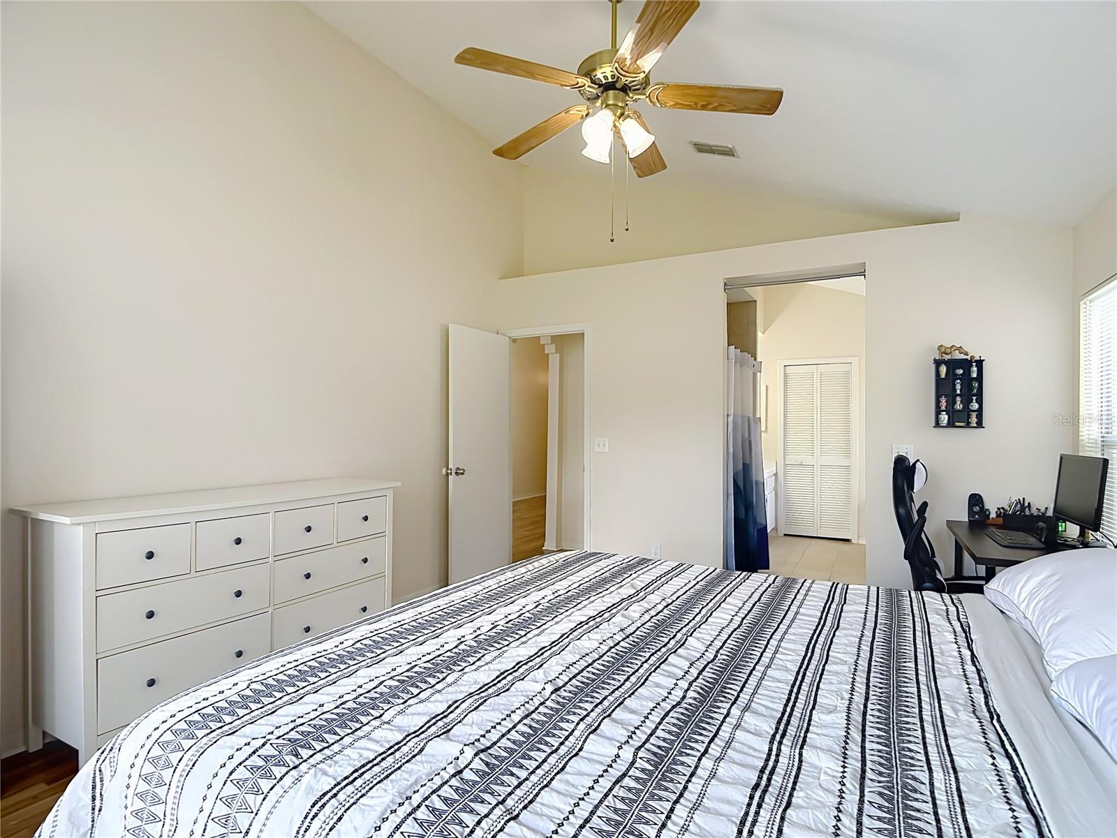 5818 AZURE DR