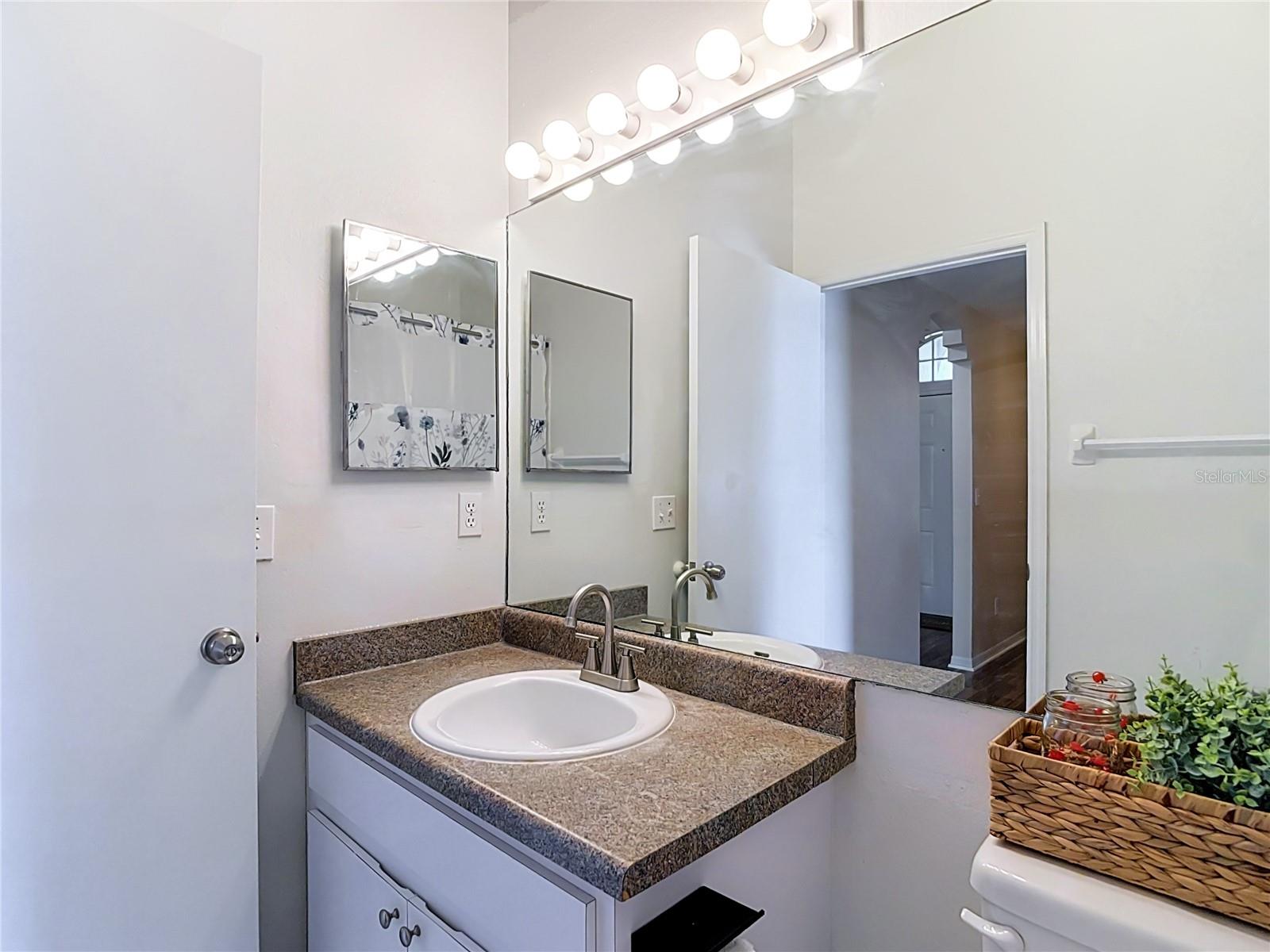 5818 AZURE DR