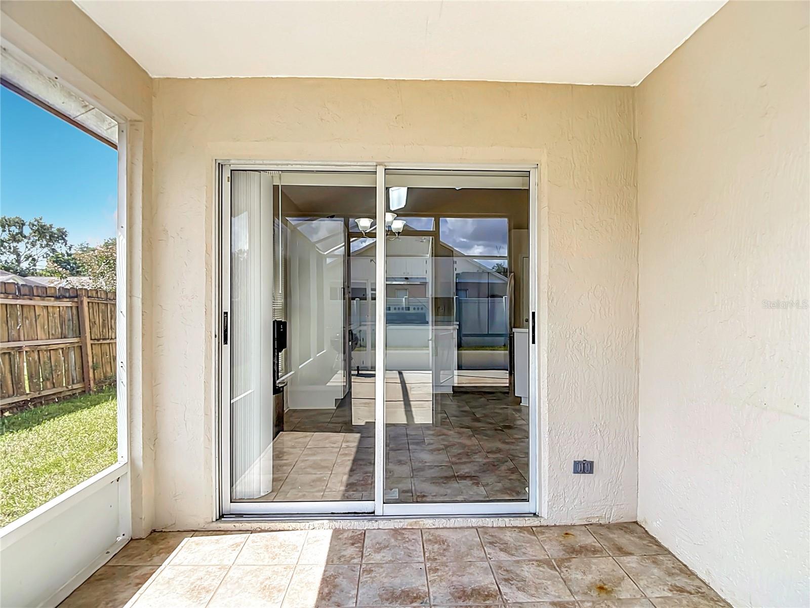 5818 AZURE DR