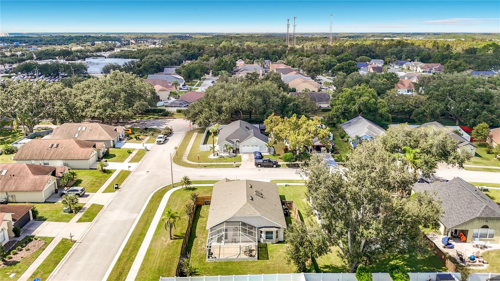 5818 AZURE DR