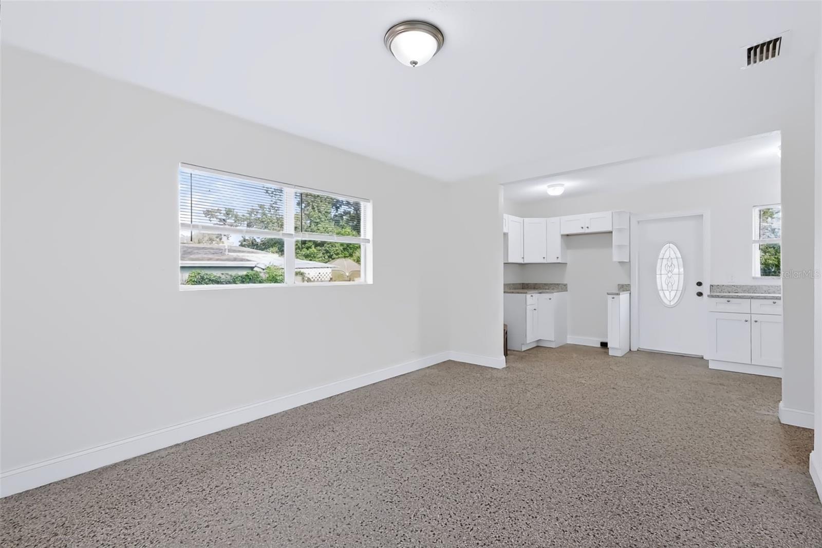2438 N RAMONA CIR