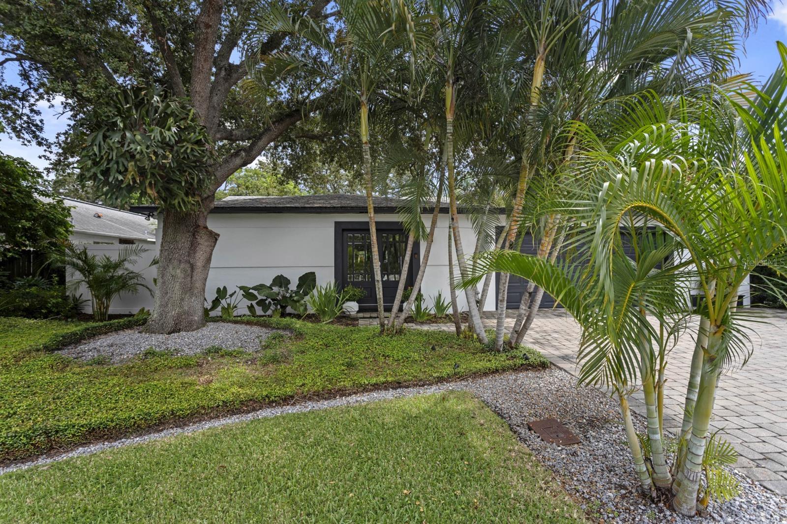 505 N BEVERLY AVE