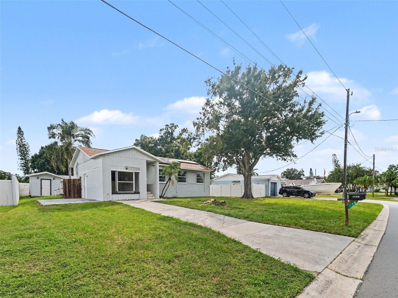 520 FAIRHOPE DR