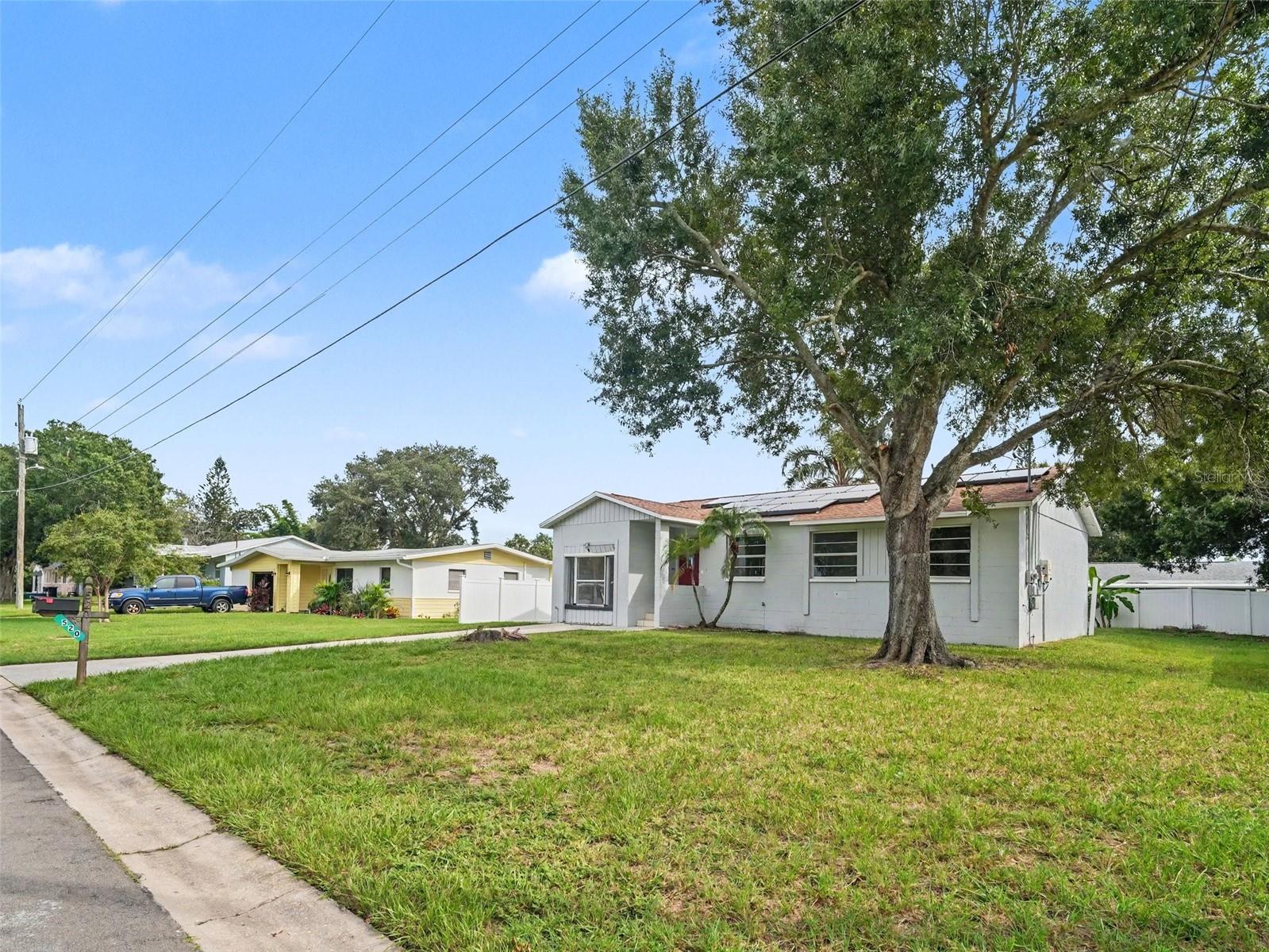 520 FAIRHOPE DR